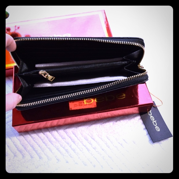 NWT Bebe Black Wallet - Picture 2 of 4